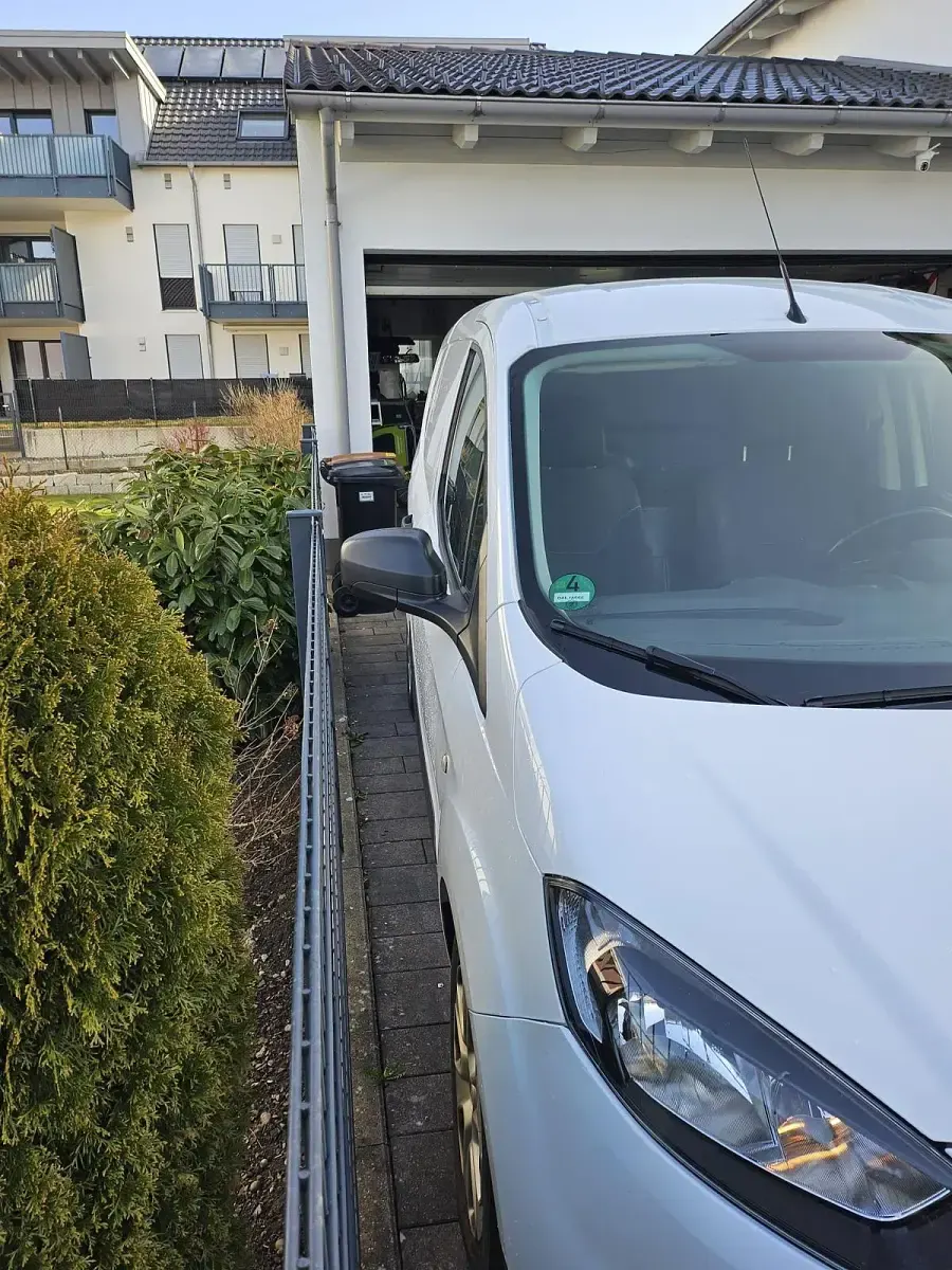 Używany Ford Transit 101 KM (74 kW) 2022 Biały Kombi