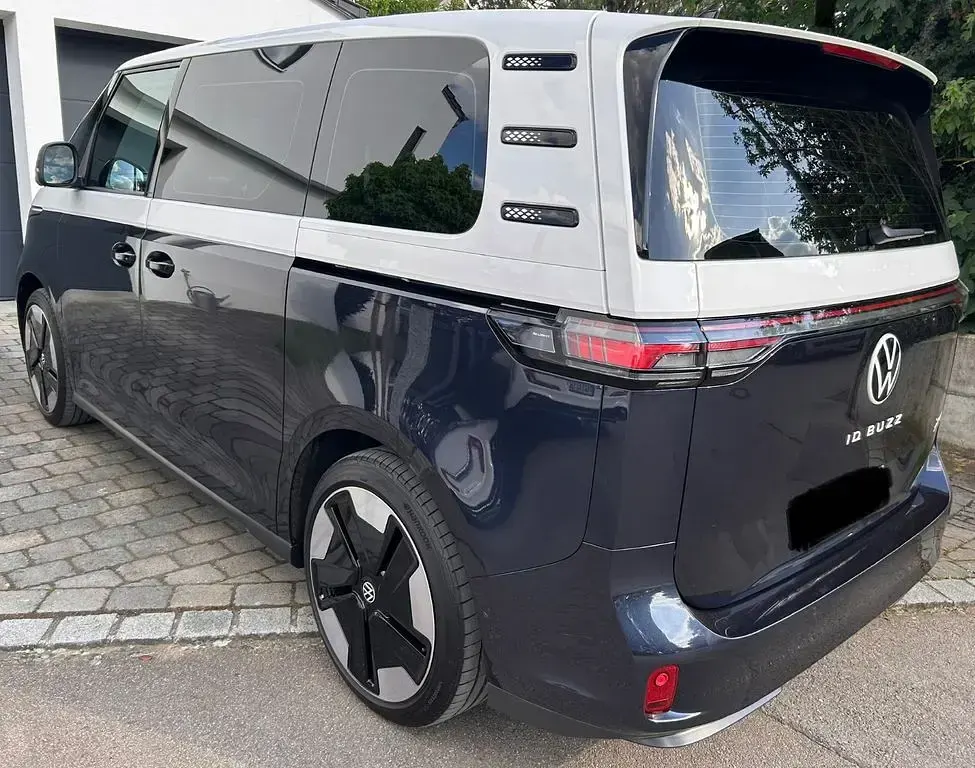 Gebraucht VW ID. Buzz Pro 150 kW (204 PS) 2024 Blau Van / Kleinbus