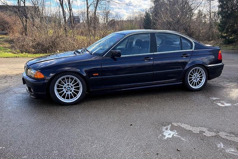 Gebraucht BMW 330 Basis 231 PS (169 kW) 2000 Blau Limousine