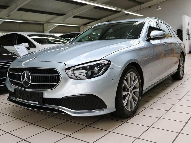Gebraucht Mercedes E200 160 PS (117 kW) 2021 Silber Kombi
