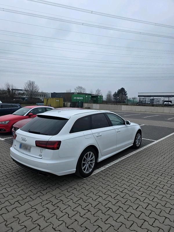 Gebraucht Audi A6 190 PS (139 kW) 2016 Weiß Kombi