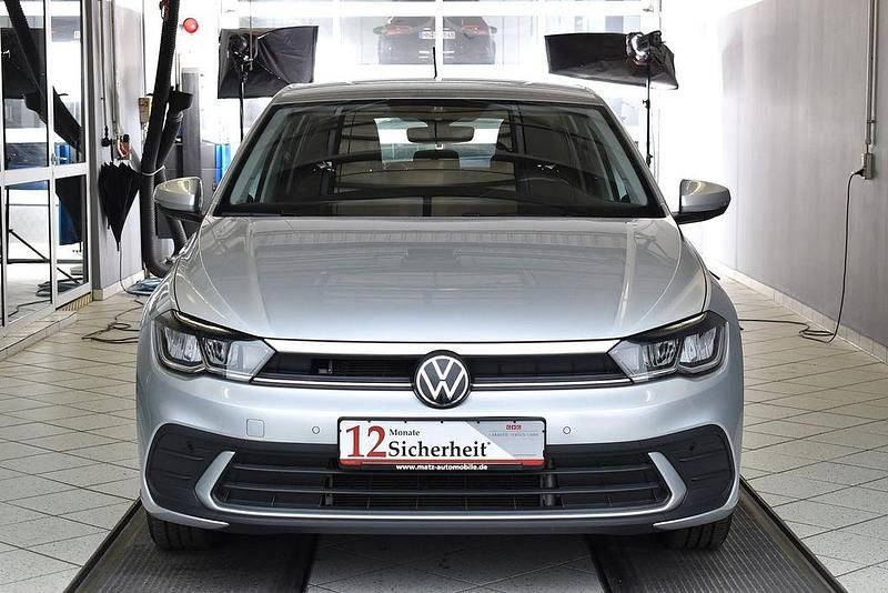 Gebraucht VW Polo Life 95 PS (69 kW) 2024 Silber Kleinwagen