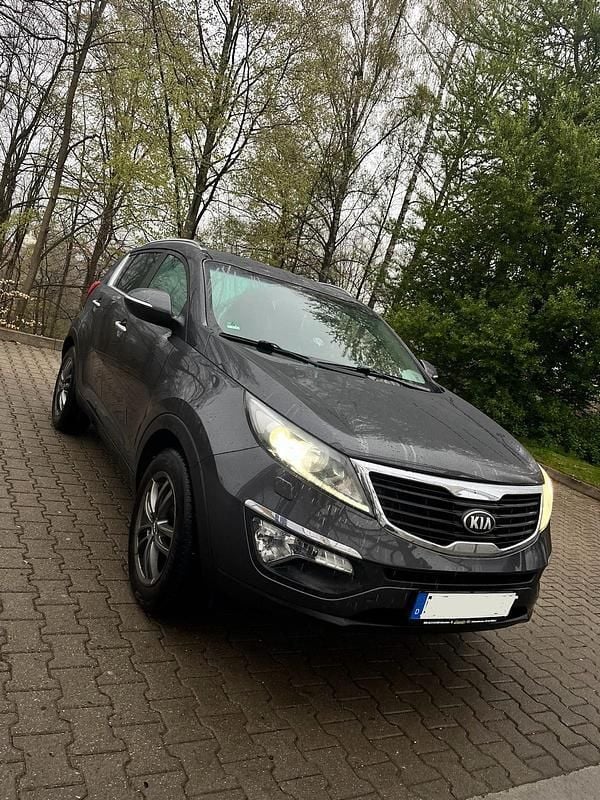 Gebraucht Kia Sportage 115 PS (84 kW) 2013 Grau SUV