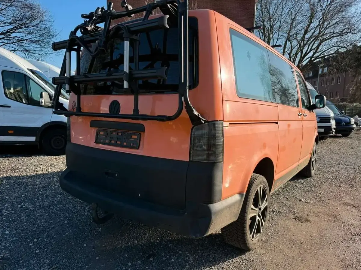 Second-hand VW Transporter 131 CP (96 kW) 2008 Portocaliu Van