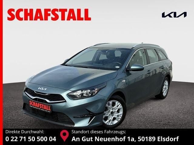 Grau ((usg) yucca stahlgrau met.) Gebraucht 2024 Kia Ceed Sportswagon Comfort Kombi | 21.979 € (Superpreis) - Bild 1/3