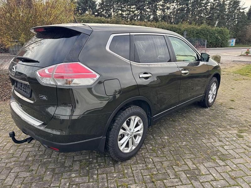Gebraucht Nissan X-Trail Acenta 131 PS (96 kW) 2014 Braun SUV