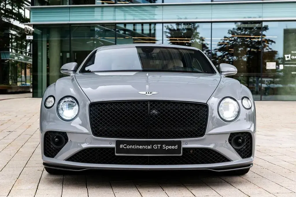 Usata Bentley Continental GT 659 CV (484 kW) 2024 Grigio