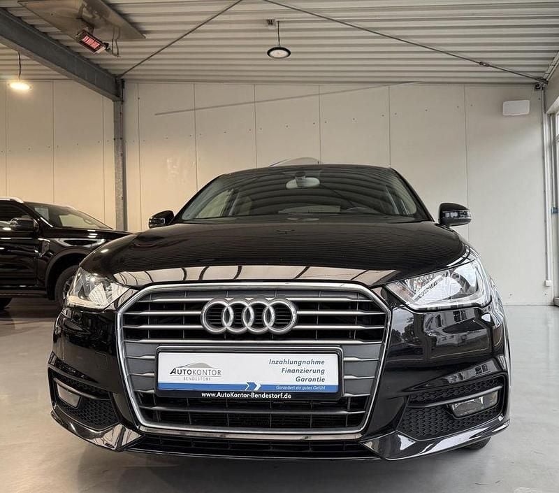 Schwarz Gebraucht 2016 Audi A1 Sportback Sport Kleinwagen | 11.890 € (Fairer Preis) - Bild 1/3