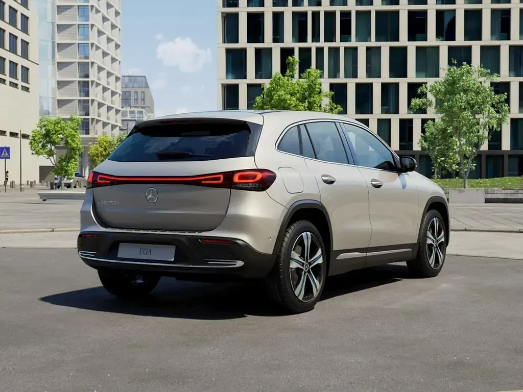 Brugt Mercedes EQA250+ Progressive 139 kW (190 HK) 2023 Sølv SUV