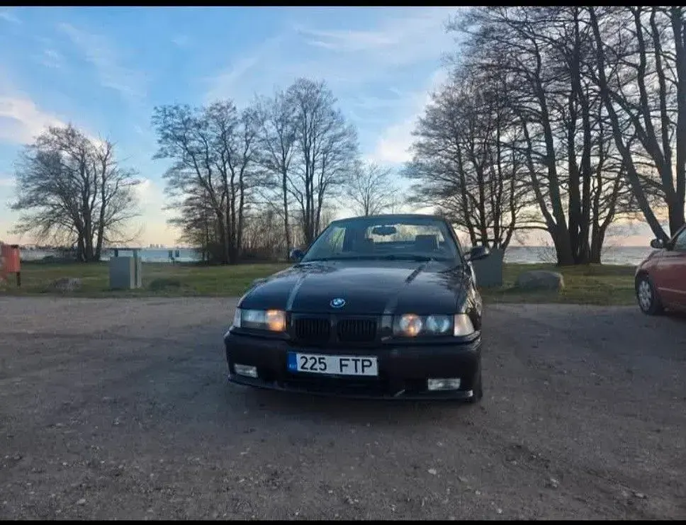 Gebraucht BMW 328 Cabriolet M Sport 193 PS (141 kW) 1996 Schwarz Cabrio