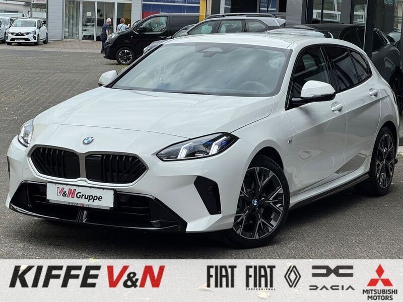 Weiß Gebraucht 2024 BMW 118 M Sport Kleinwagen | 36.840 € (Teuer) - Bild 1/4