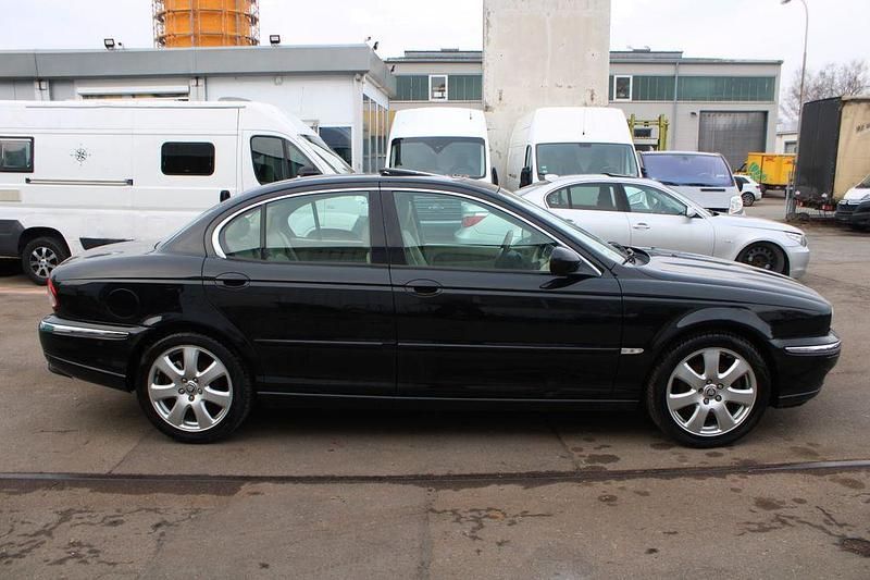 Gebraucht Jaguar X-type Executive 131 PS (96 kW) 2004 Schwarz Limousine