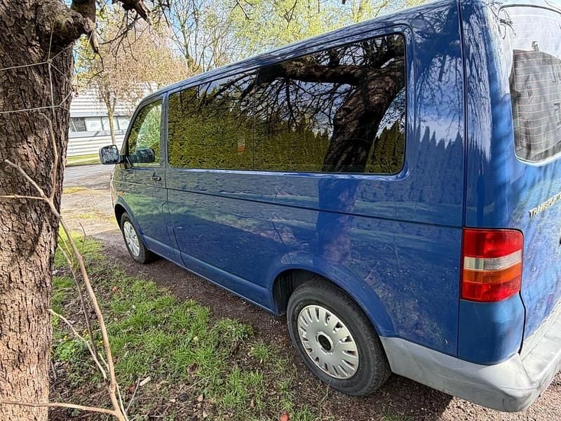 Gebraucht VW T5 131 PS (96 kW) 2005 Blau Van