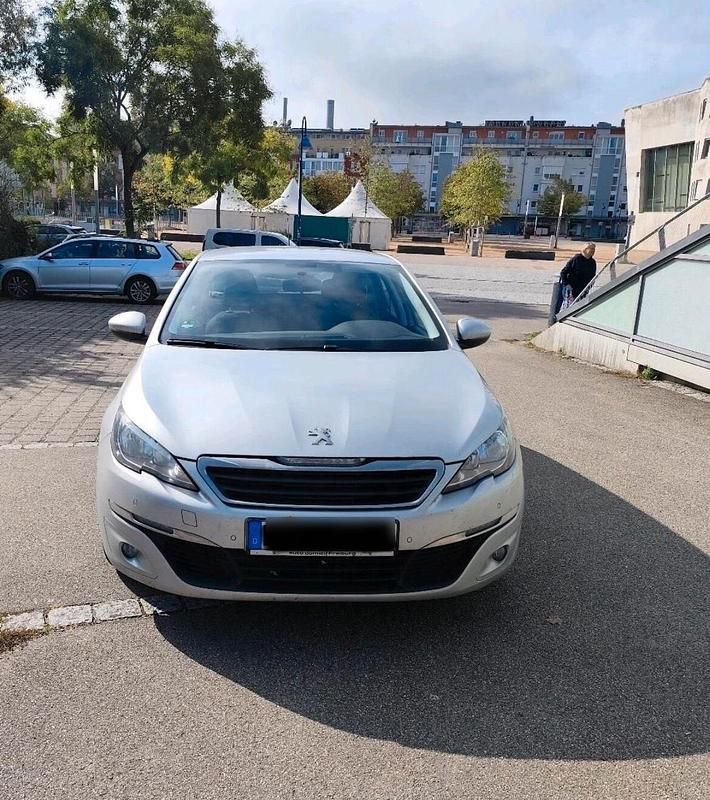 Silber Gebraucht 2017 Peugeot 308 Kombi | 3.900 € (Superpreis) - Bild 1/4