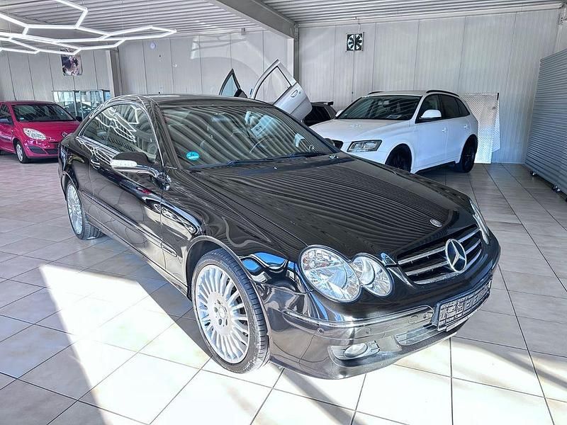 Gebraucht Mercedes CLK200 184 PS (135 kW) 2008 Schwarz Coupé