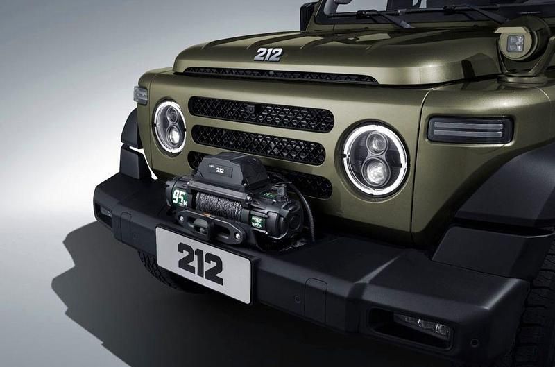 Neu BAW 212 166 PS (122 kW) 2026 Grün SUV