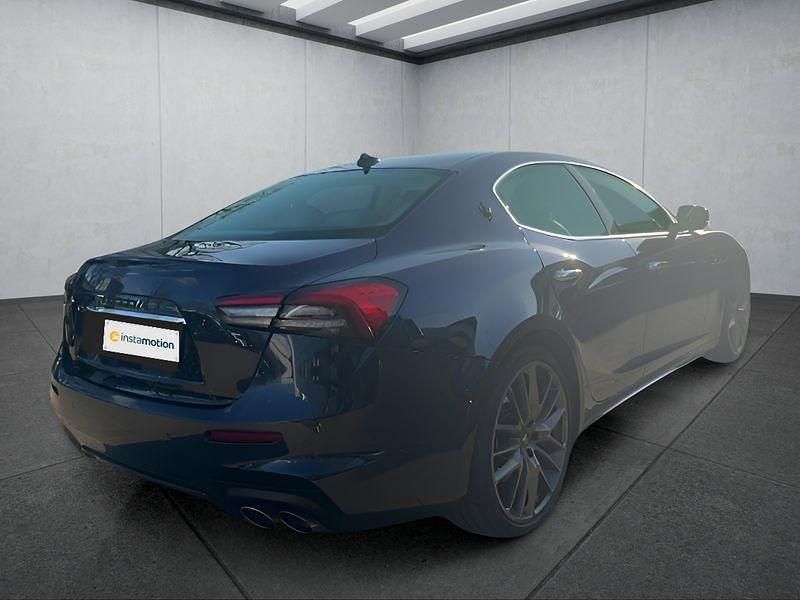 Gebraucht Maserati Ghibli 430 PS (316 kW) 2023 Blau Limousine