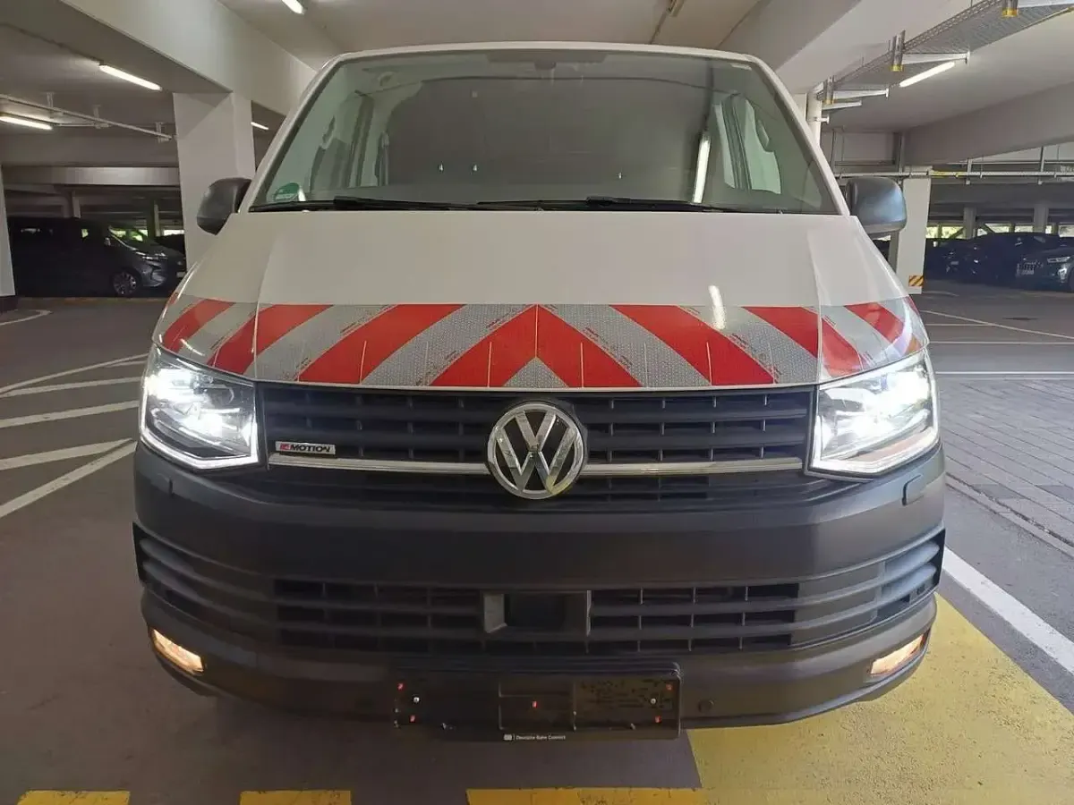 Second-hand VW Transporter 199 CP (146 kW) 2019 Alb Van
