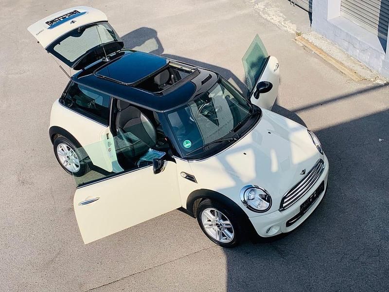 Gebraucht Mini Cooper 122 PS (89 kW) 2012 Weiß Kleinwagen