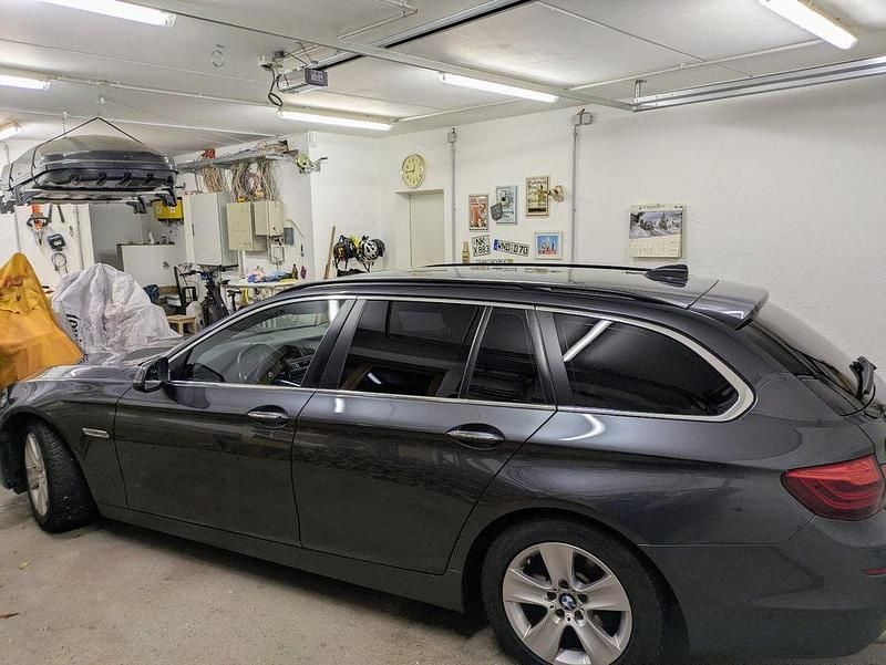 Gebraucht BMW 520 190 PS (139 kW) 2016 Grau Kombi