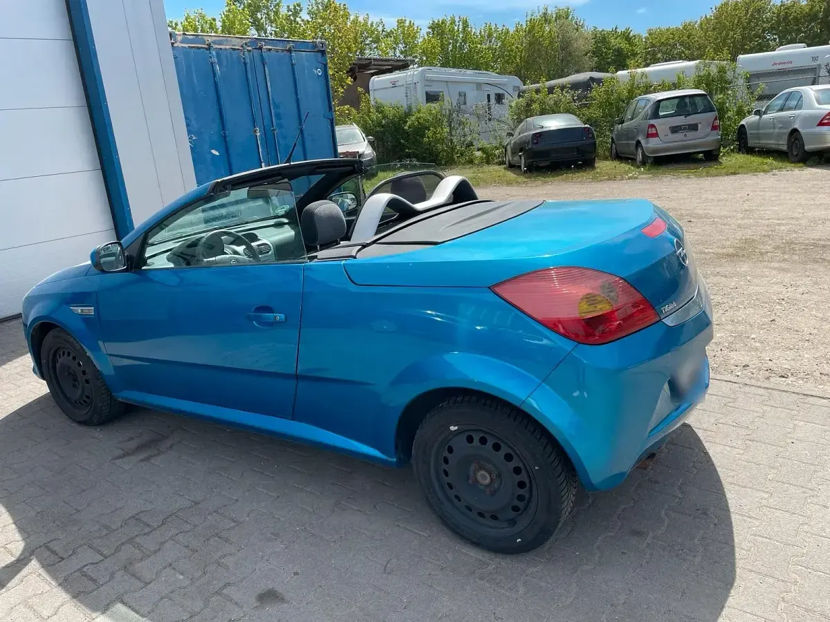 Gebraucht Opel Tigra 90 PS (66 kW) 2007 Blau Cabrio