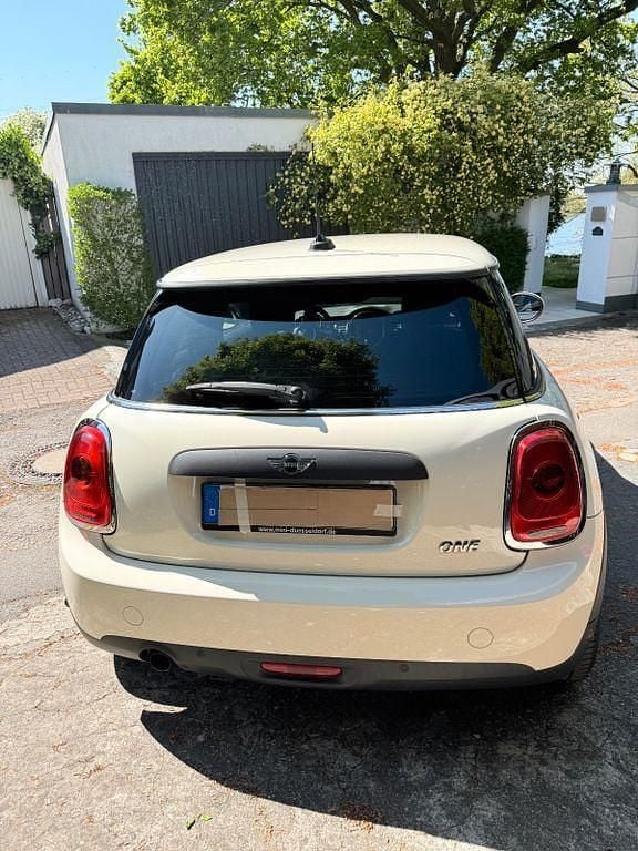 Second-hand Mini ONE 102 CP (75 kW) 2016 Alb Hatchback