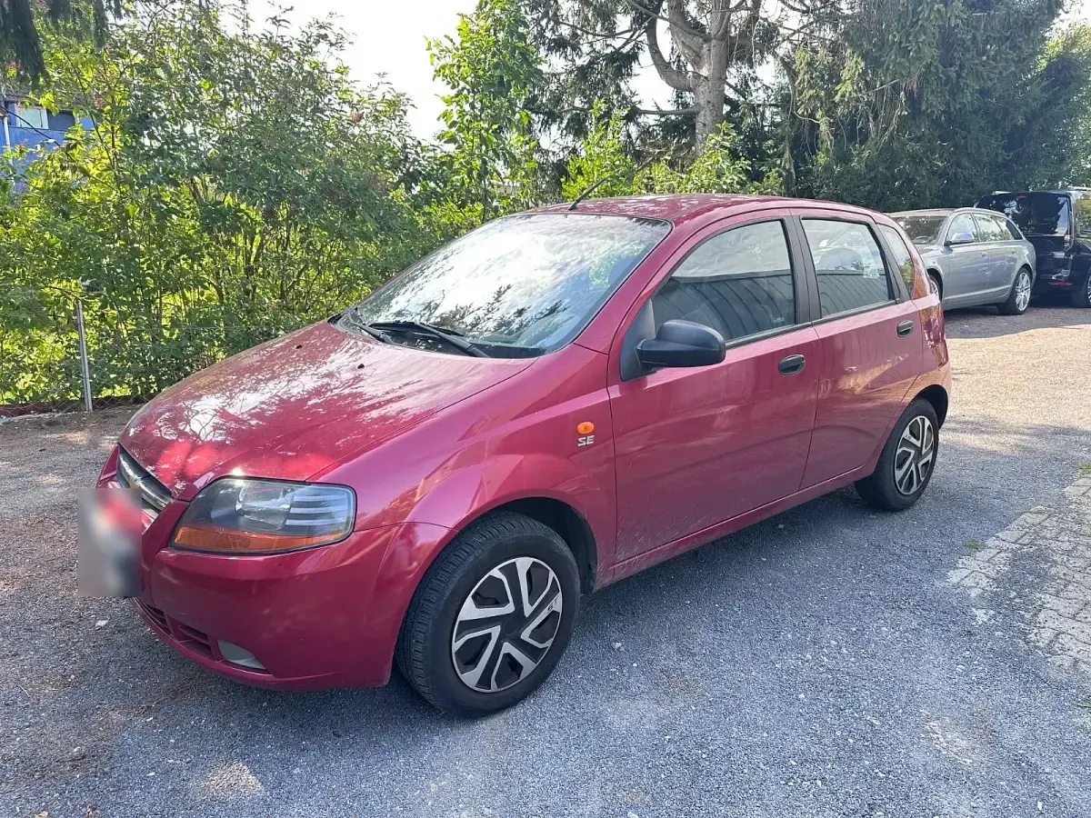 Gebraucht Chevrolet Kalos 72 PS (52 kW) 2010 Rot Kleinwagen