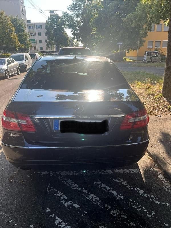 Gebraucht Mercedes E250 AMG 206 PS (151 kW) 2010 Braun Limousine