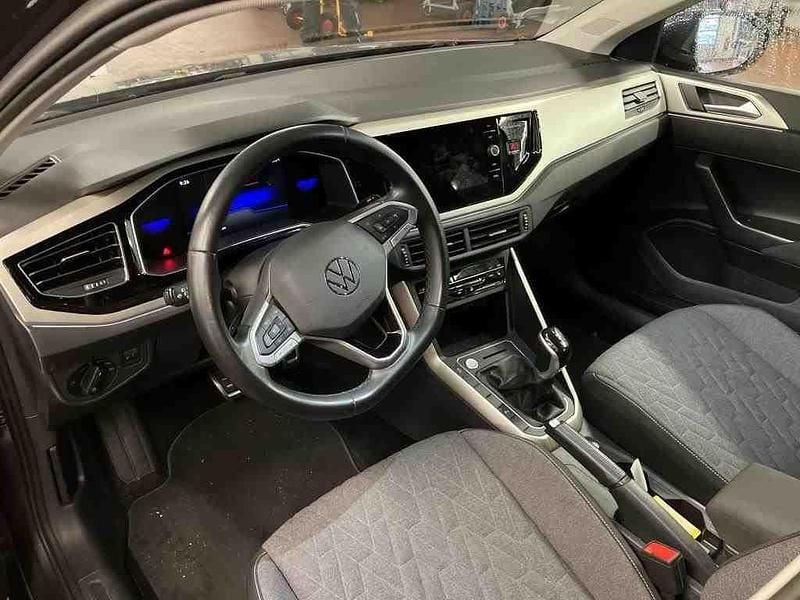 Gebraucht VW Taigo Move 150 PS (110 kW) 2023 Rauchgrau SUV