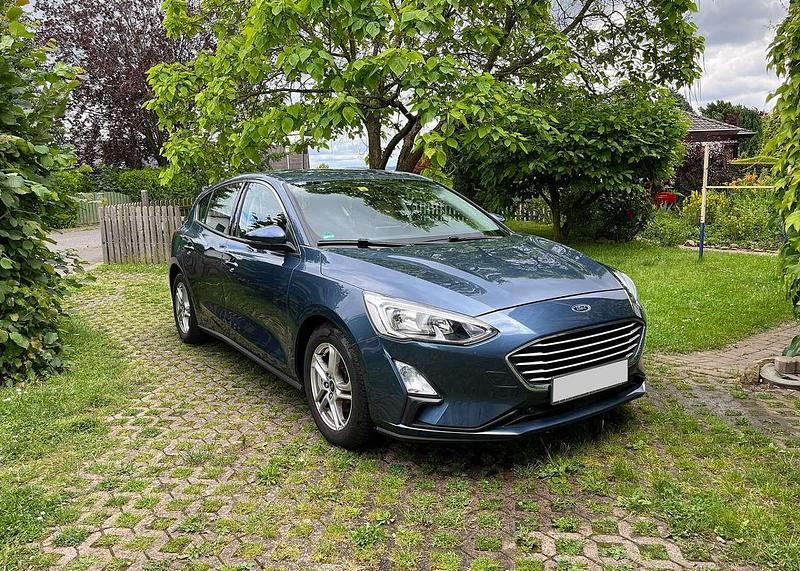 Gebraucht 2018 Ford Focus Cool & Connect Kleinwagen | 9.000 € (Guter Preis) - Bild 1/4
