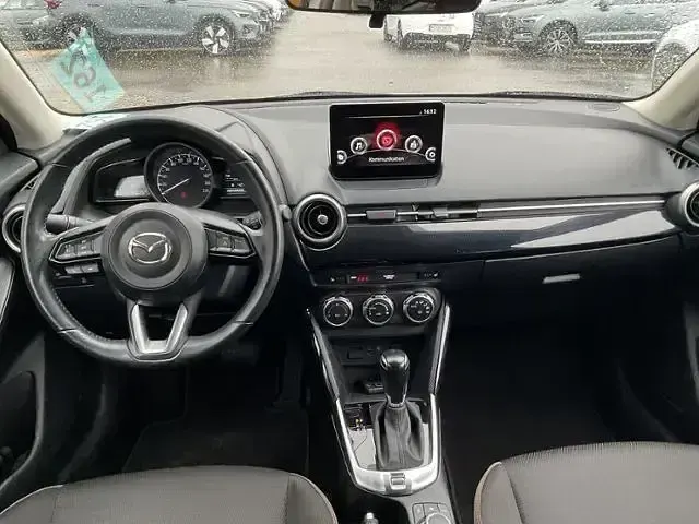 Gebraucht Mazda 2 Exclusive-Line 90 PS (66 kW) 2023 Weiß Limousine