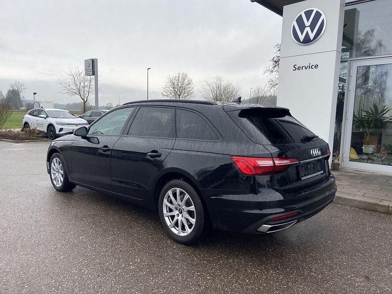 Gebraucht Audi A4 150 PS (110 kW) 2022 Schwarz Kombi