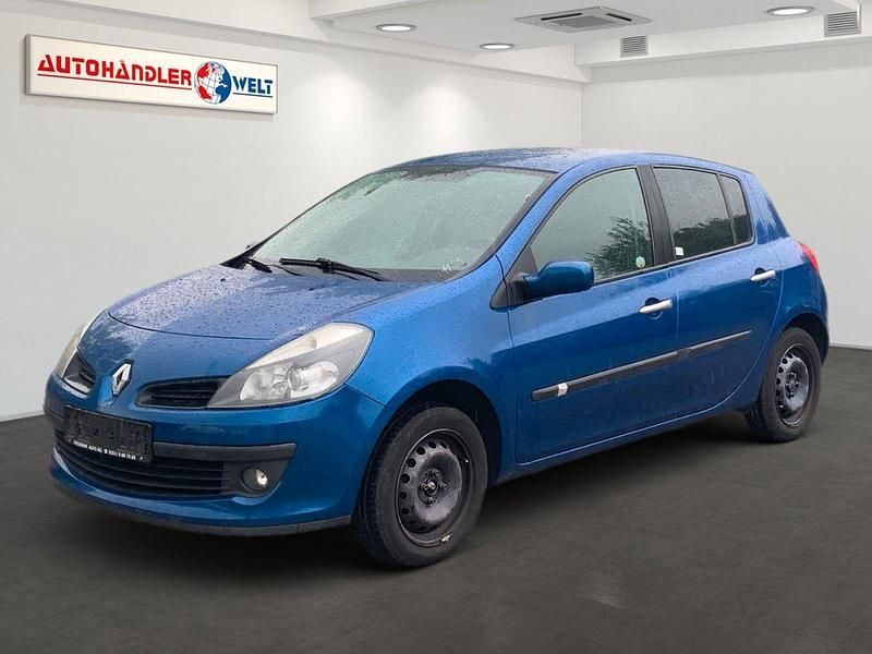 Blau Gebraucht 2008 Renault Clio III Dynamique Limousine | 999 € (Superpreis) - Bild 1/3