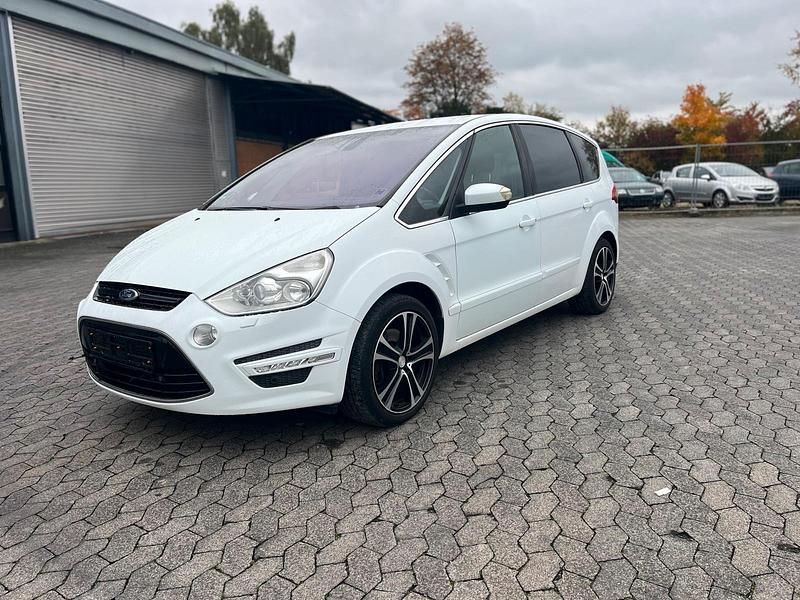 Weiß Gebraucht 2010 Ford S-MAX S Van / Kleinbus | 4.490 € (Guter Preis) - Bild 1/4