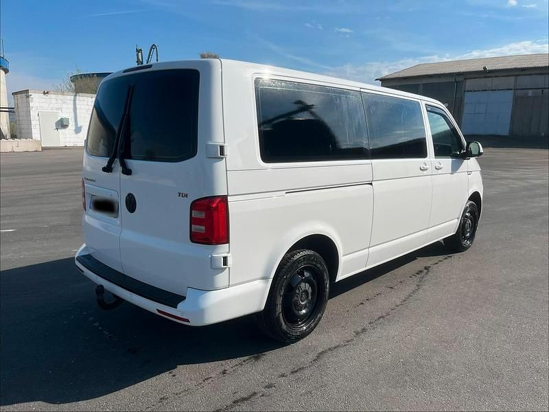 Gebraucht VW Caravelle 204 PS (150 kW) 2016 Weiß Van