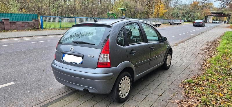Używany Citroën C3 75 KM (55 kW) 2008 Szary Sedan/Limuzyna