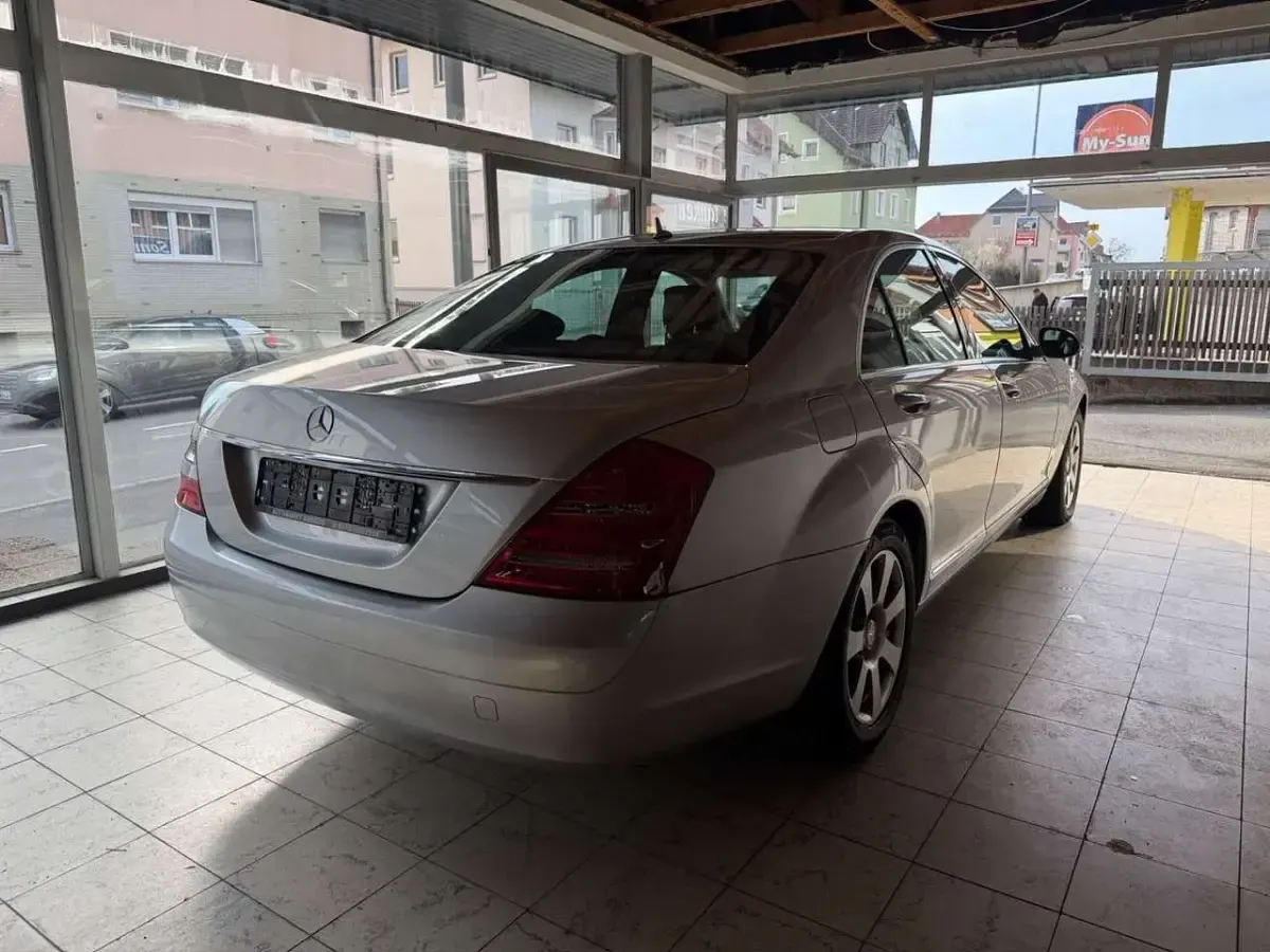 Gebraucht Mercedes S320 235 PS (172 kW) 2010 Iridiumsilber  metalliclack Limousine