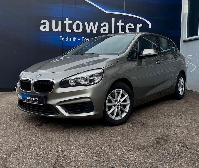 Silber Gebraucht 2015 BMW 218 Active Tourer Basis Van / Kleinbus | 12.900 € (Etwas zu teuer) - Bild 1/4