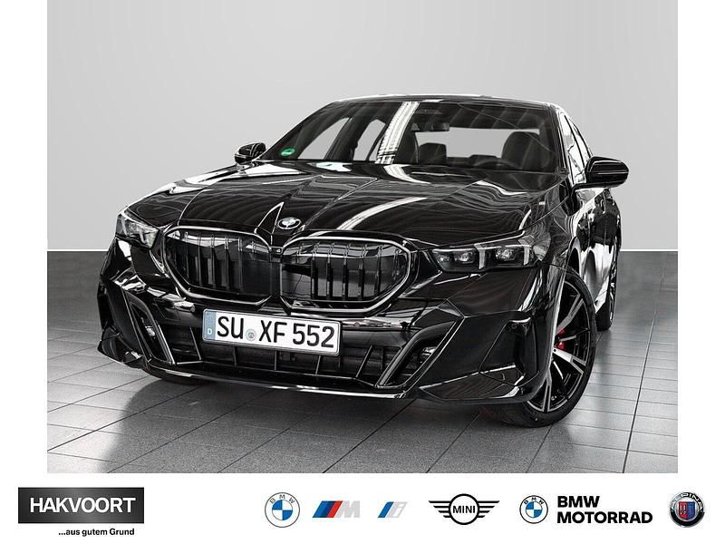 Black sapphire Gebraucht 2024 BMW 520 Comfort Edition Limousine | 59.980 € (Guter Preis) - Bild 1/4