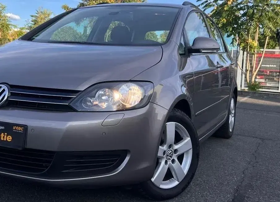 Gebraucht VW Golf Plus Cross Comfortline 122 PS (89 kW) 2012 Braun Limousine