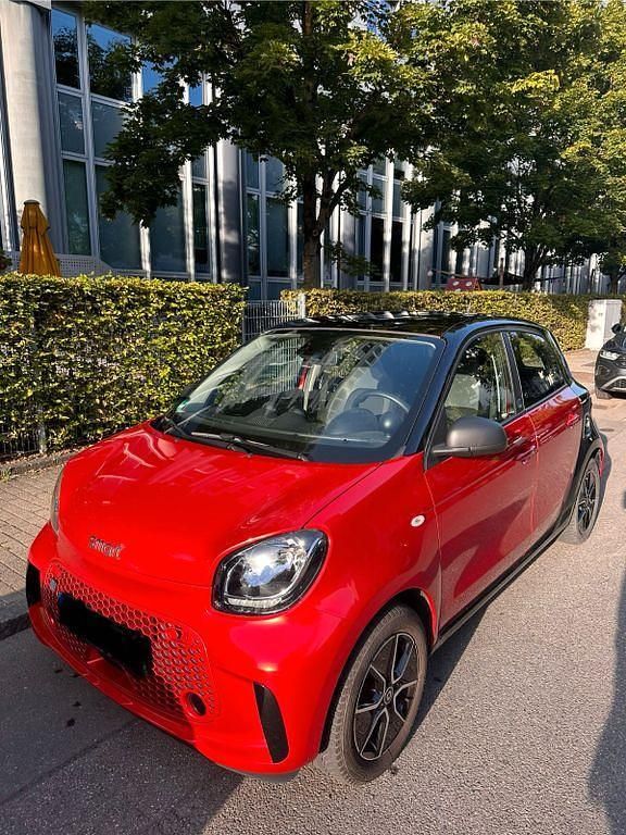 Rot Gebraucht 2021 Smart ForFour Electric Drive Limousine | 10.300 € (Fairer Preis) - Bild 1/4