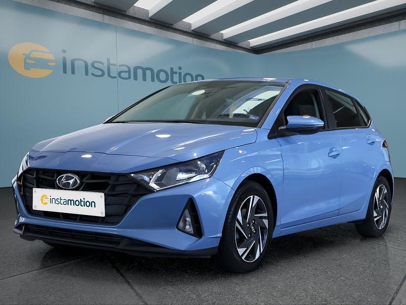 Blau Gebraucht 2022 Hyundai i20 Select Kleinwagen | 14.399 € (Etwas zu teuer) - Bild 1/4