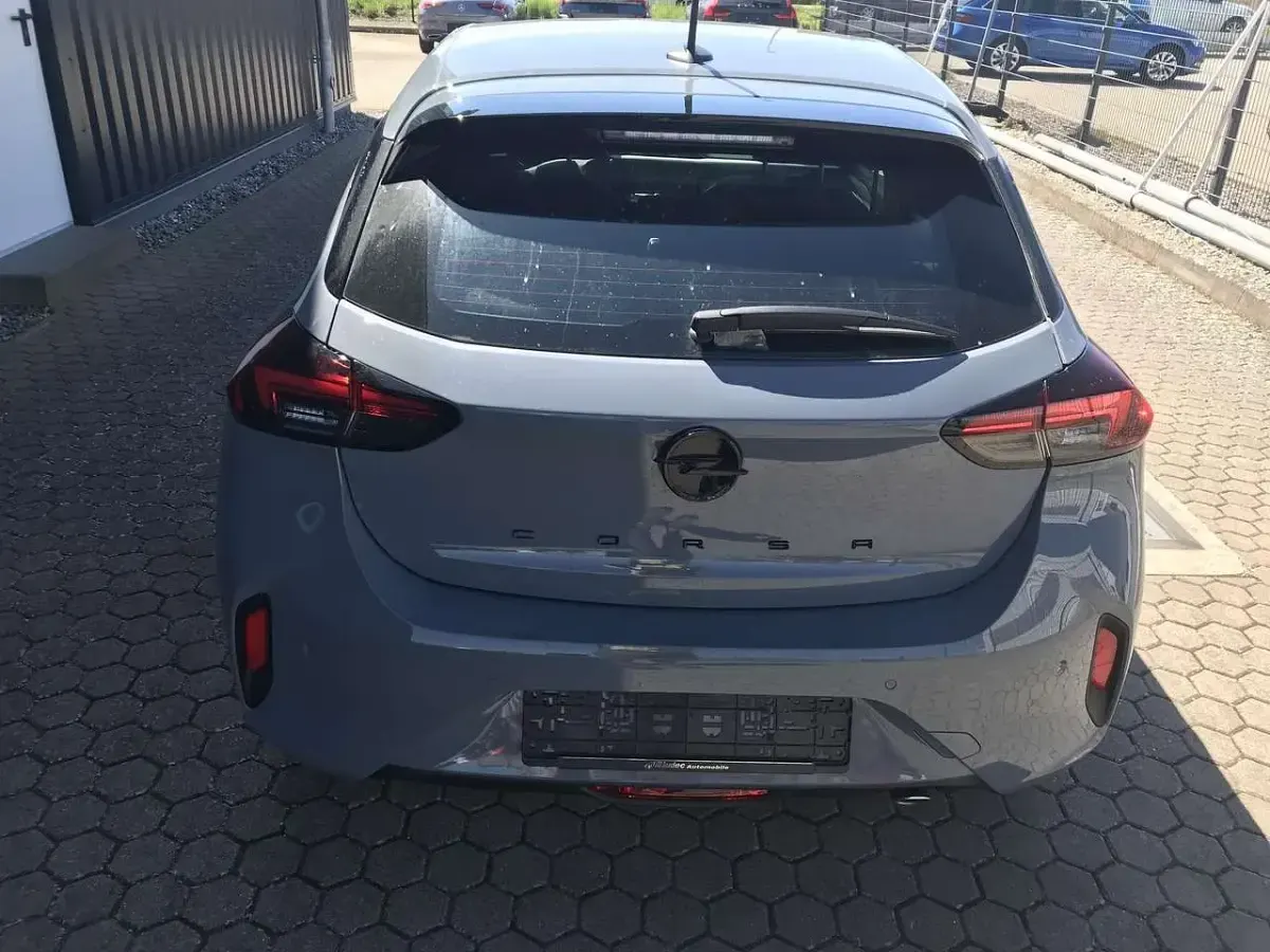 Neu Opel Corsa 101 PS (74 kW) 2026 Grau Kleinwagen