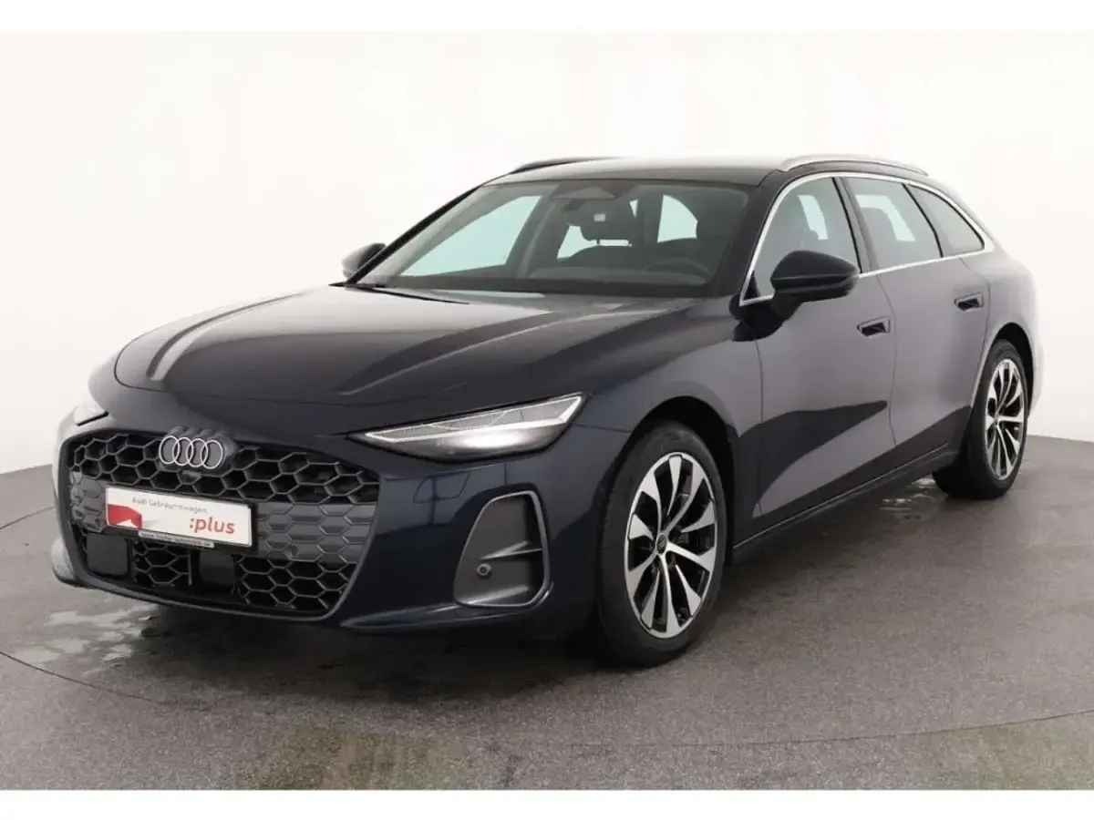 Gebraucht Audi A6 Ambiente 204 PS (150 kW) 2025 Blau Kombi