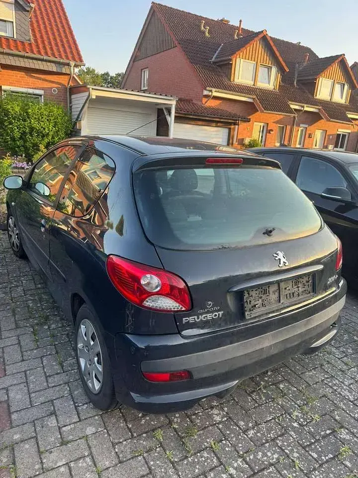 Gebraucht Peugeot 206 60 PS (44 kW) 2009 Schwarz Limousine