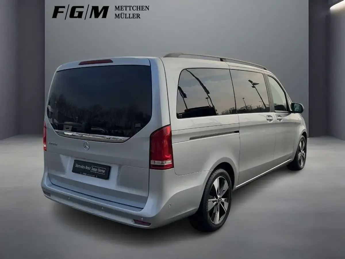Gebraucht Mercedes V250 Edition 190 PS (139 kW) 2023 Brillantsilber Van / Kleinbus