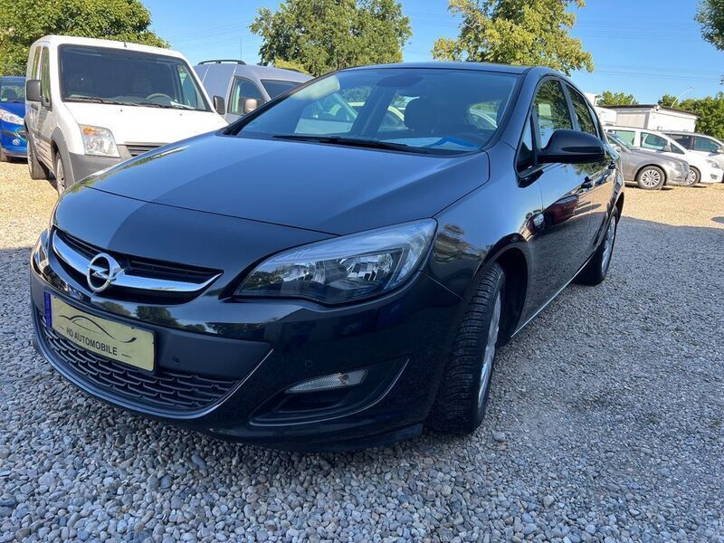 Karbonschw graphitschw midnigh Gebraucht 2014 Opel Astra Edition Limousine | 6.600 € (Fairer Preis) - Bild 1/2