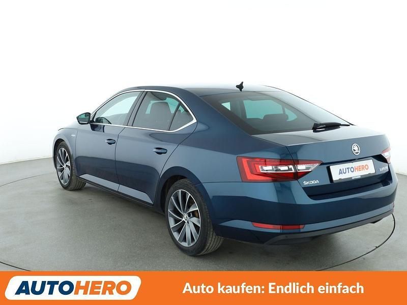 Gebraucht Skoda Superb LAURIN & KLEMENT 190 PS (139 kW) 2019 Blau Limousine