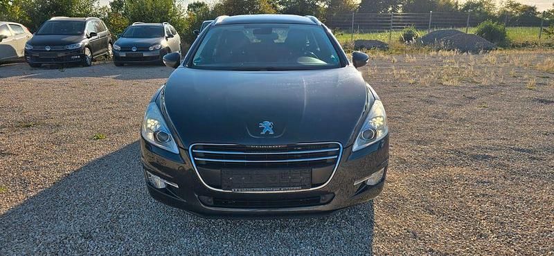 Grau Gebraucht 2012 Peugeot 508 Active Kombi | 4.499 € (Guter Preis) - Bild 1/4