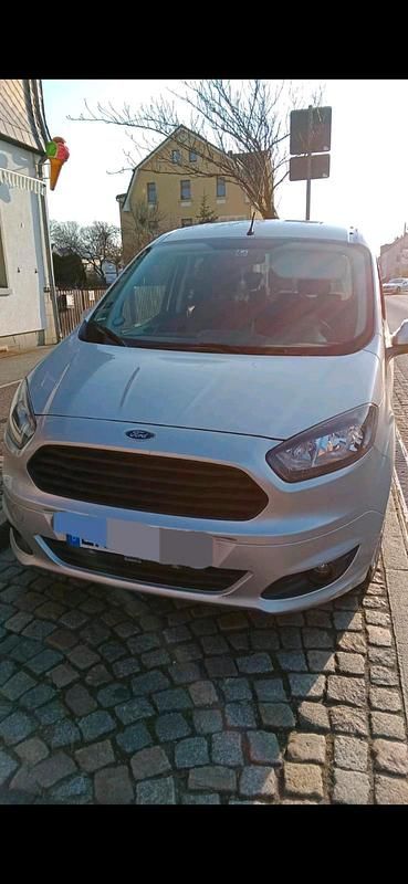 Gebraucht Ford Tourneo 101 PS (74 kW) 2017 Silber Kombi